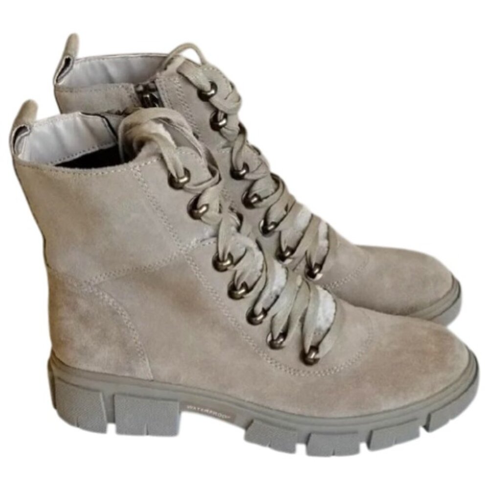 NWOB Aqua College Paige Waterproof Suede Lace Up Boots 9.5 Sand Utility Lug Sole